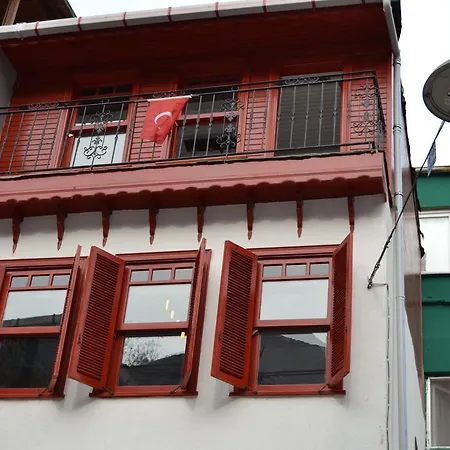 Polat Balat Couette-café