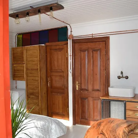 Polat Suites Balat Bed and breakfast *