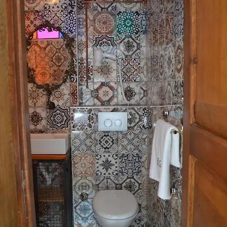 Polat Suites Balat Bed and breakfast *